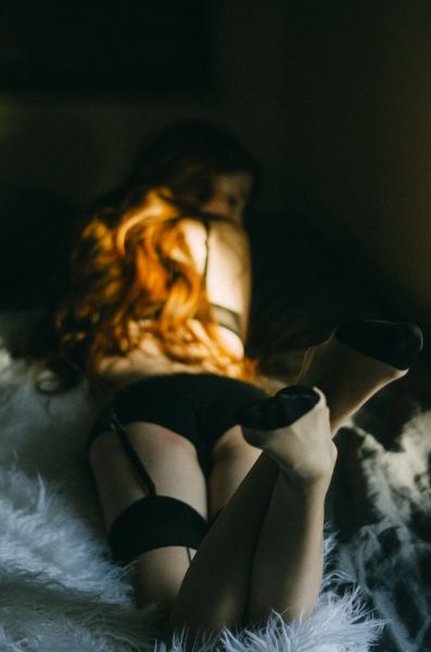 The Jasmine Stacey Collection is a newly established brand, focusing on bringing innovative technical aspects and the finest fabrics to lingerie. Created and developed through the passion and personal experiences of its founder, its aim is to empower women and support them in feeling confident, sexy and special by integrating unique, exclusive designs with functional detail. 